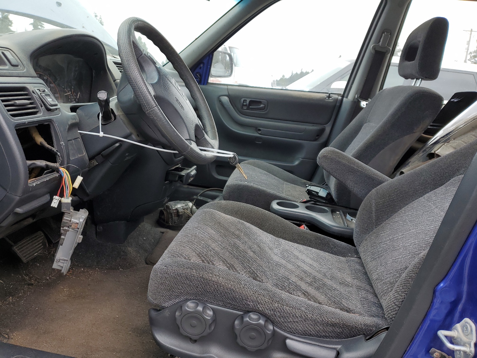 JHLRD18491C042226 2001 Honda Cr-V Lx