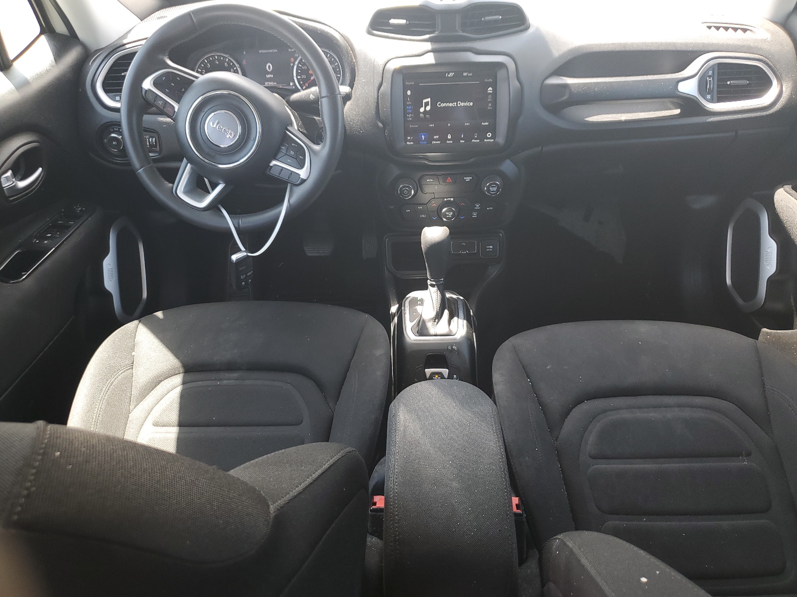 ZACCJABB1JPJ11115 2018 Jeep Renegade Latitude