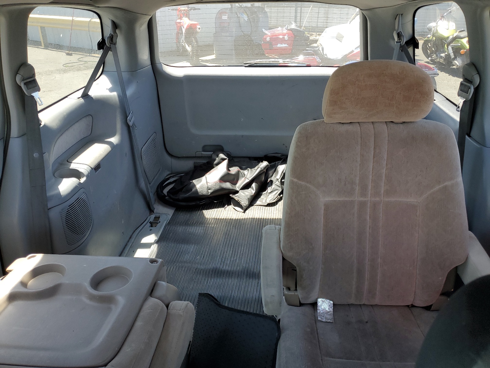 4T3ZF13C2YU317030 2000 Toyota Sienna Le