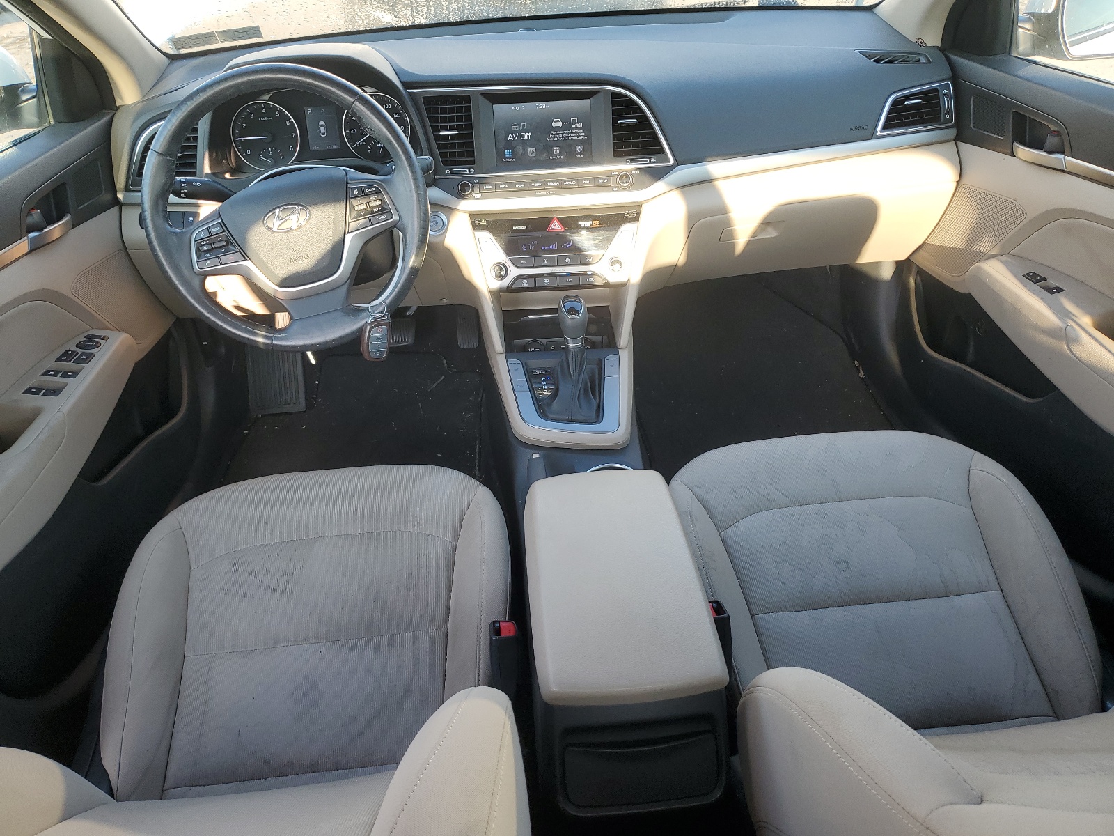 5NPD84LF7JH335214 2018 Hyundai Elantra Sel