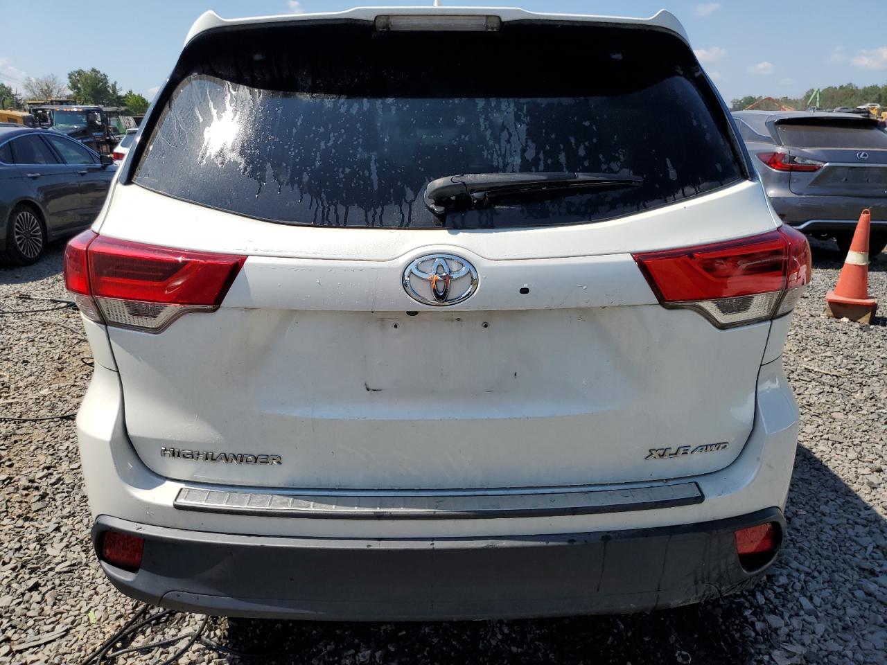 2017 Toyota Highlander Se VIN: 5TDJZRFH9HS375342 Lot: 66950604