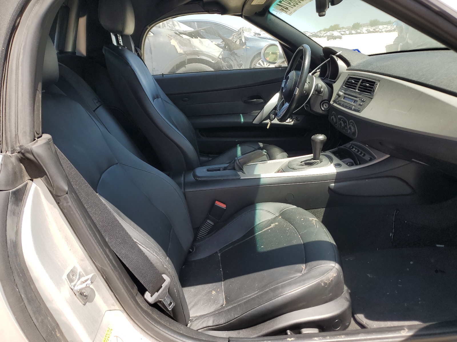 4USBT334X3LR62562 2003 BMW Z4 2.5