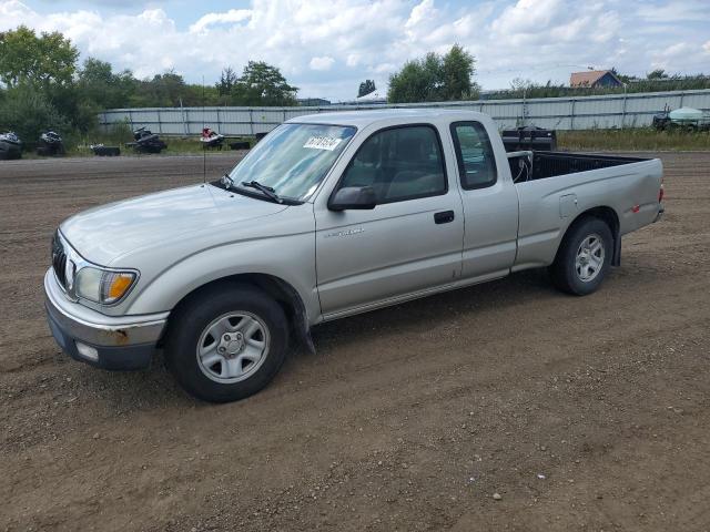 2004 Toyota Tacoma Xtracab продається в Columbia Station, OH - Minor Dent/Scratches