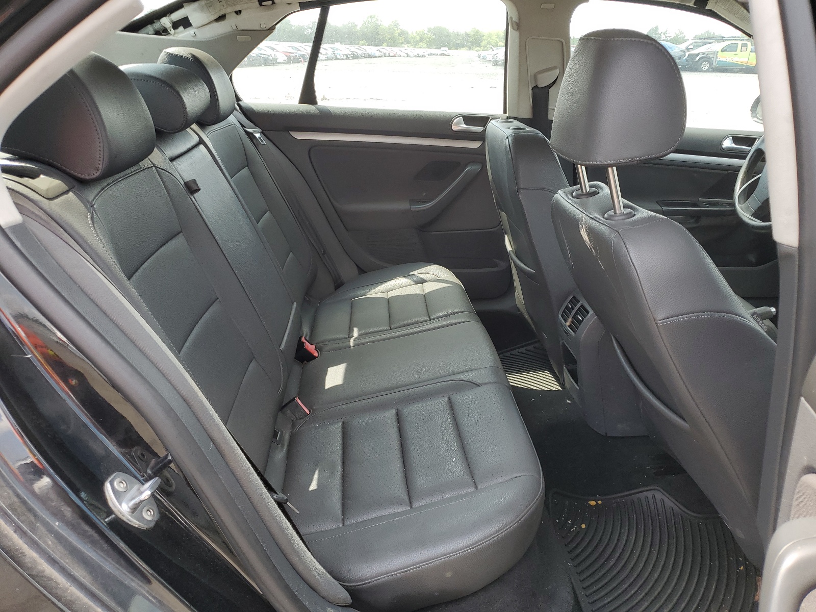 3VWJZ71K88M025284 2008 Volkswagen Jetta S