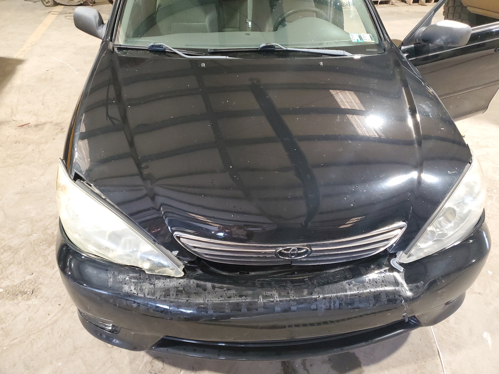 4T1BE32K35U048629 2005 Toyota Camry Le