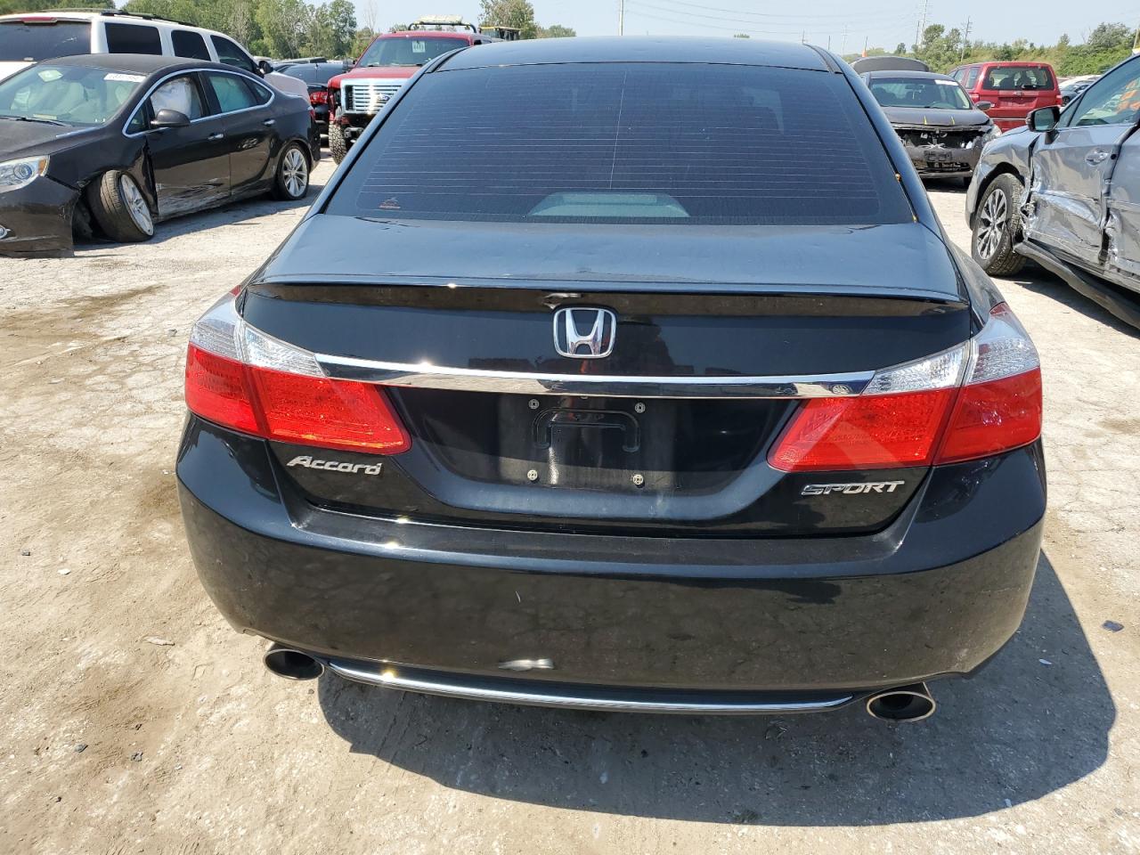 2015 Honda Accord Sport VIN: 1HGCR2F52FA157356 Lot: 63736644