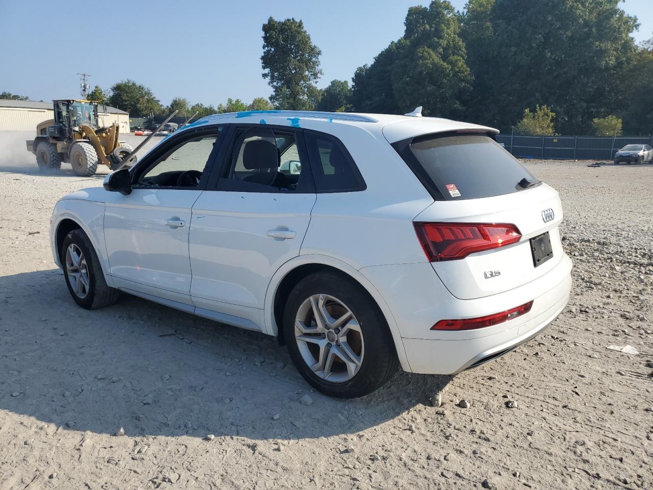 WA1ANAFY8J2156697 2018 AUDI Q5 - Image 2