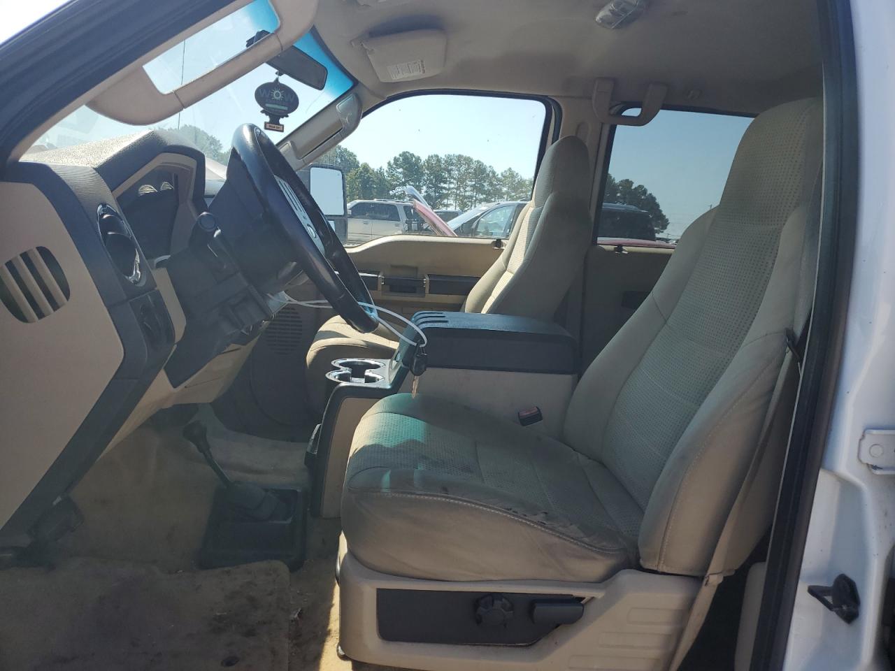 2008 Ford F250 - Image 7
