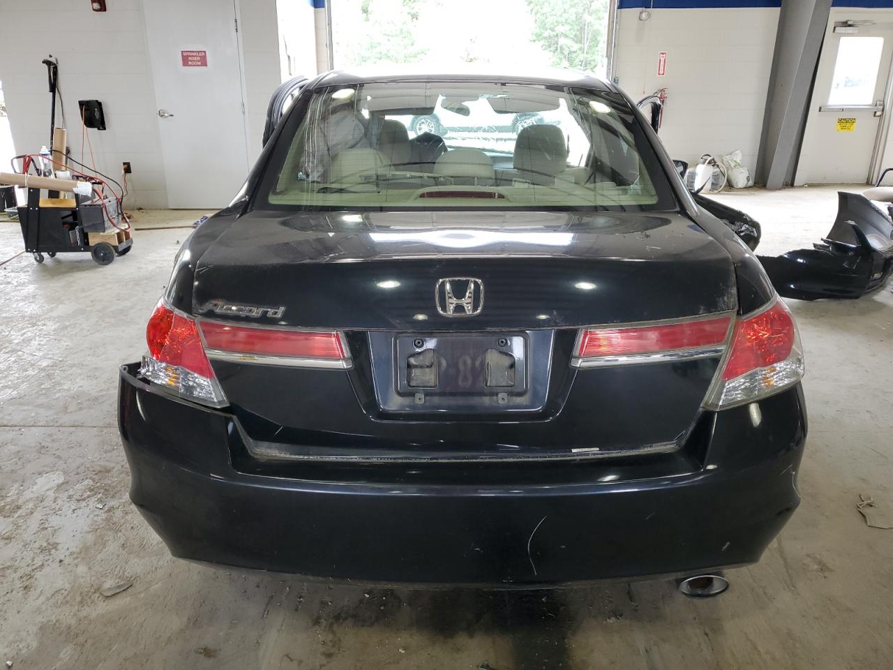 1HGCP2F72CA207482 2012 Honda Accord Ex