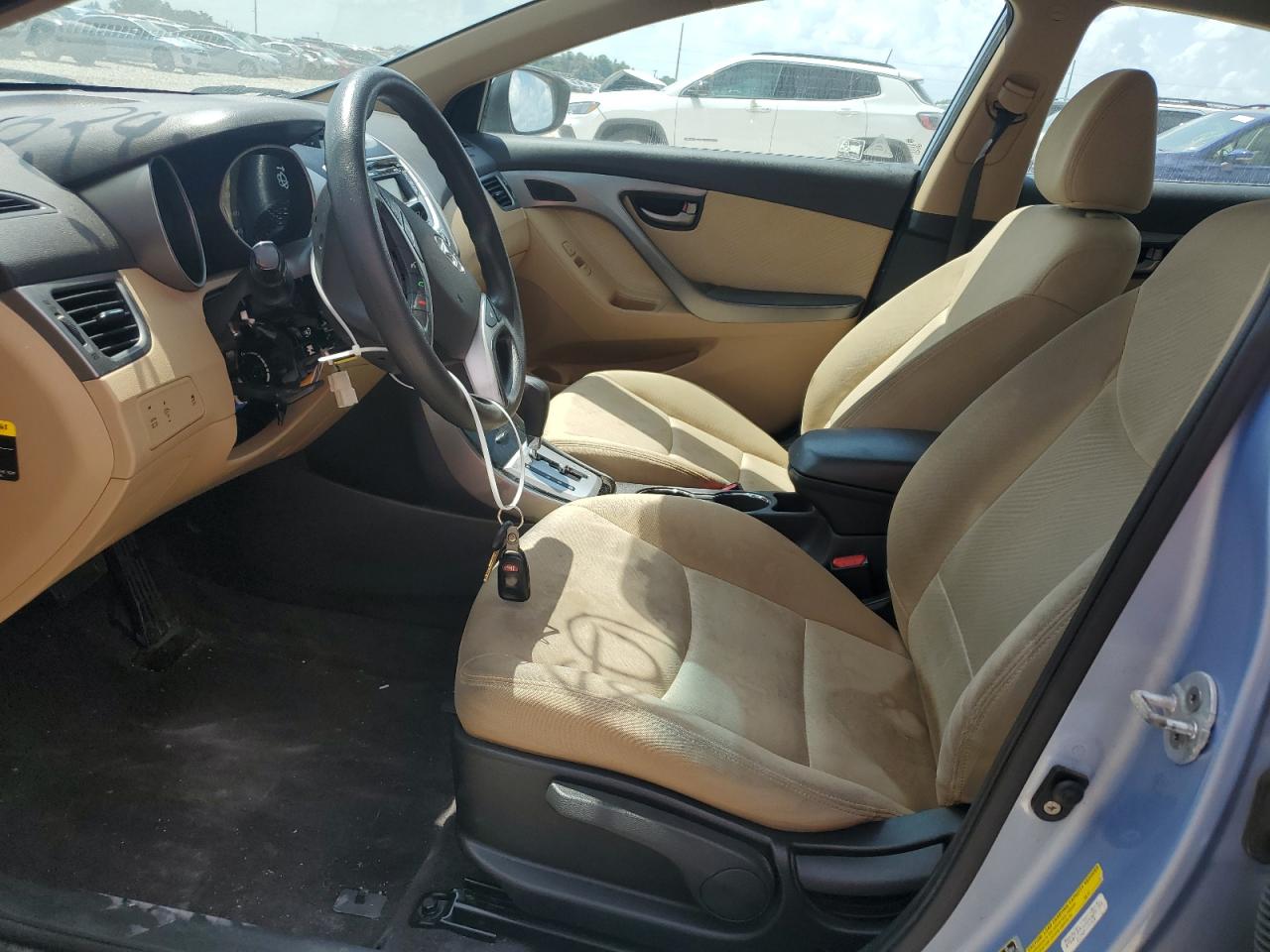 KMHDH4AE7CU184700 2012 Hyundai Elantra Gls