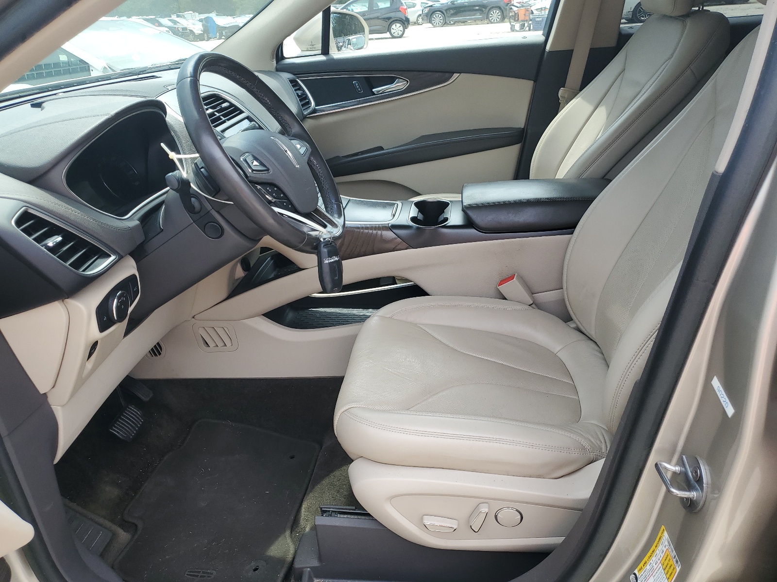 2LMPJ6LR0HBL37237 2017 Lincoln Mkx Reserve