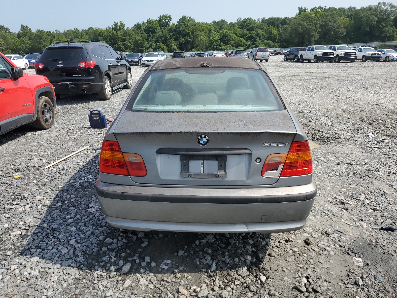 WBAEV33484KR30520 2004 BMW 325 I