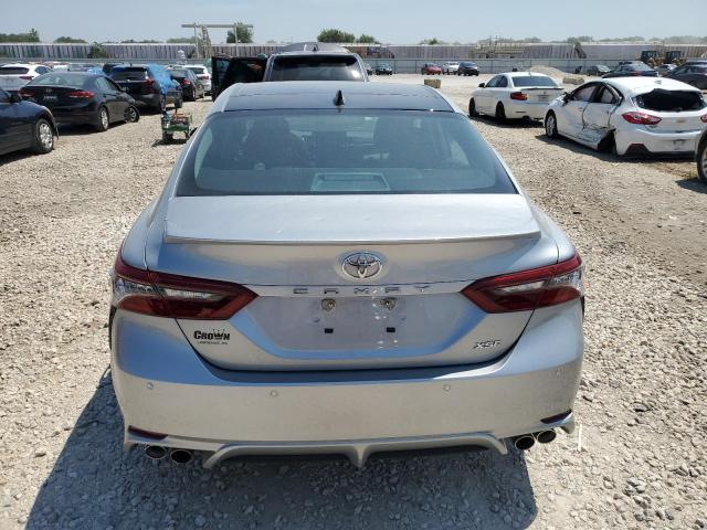  TOYOTA CAMRY 2022 Srebrny