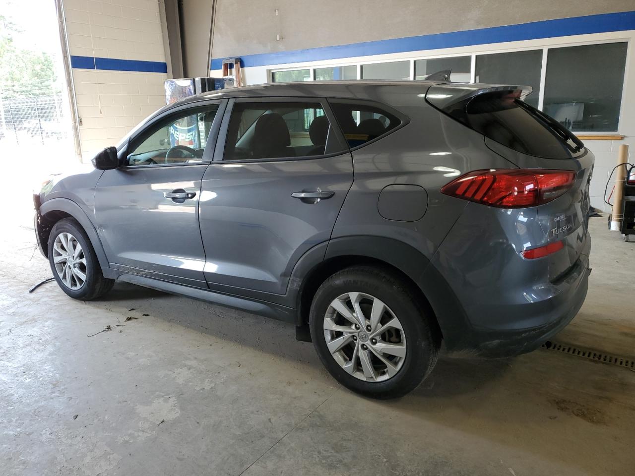 KM8J2CA46KU010184 2019 HYUNDAI TUCSON - Image 2