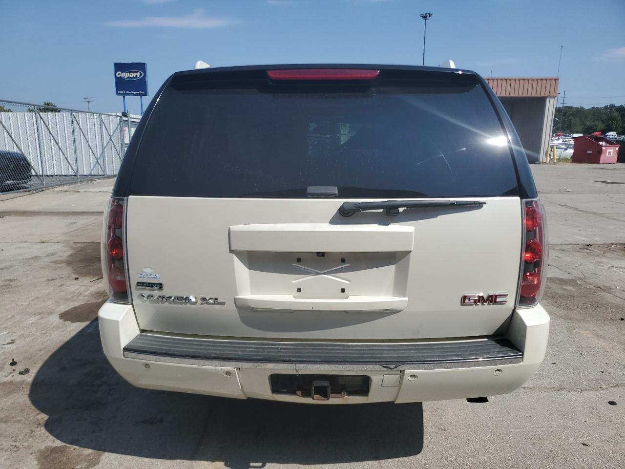 1GKS2MEF2CR182246 2012 GMC Yukon Xl Denali