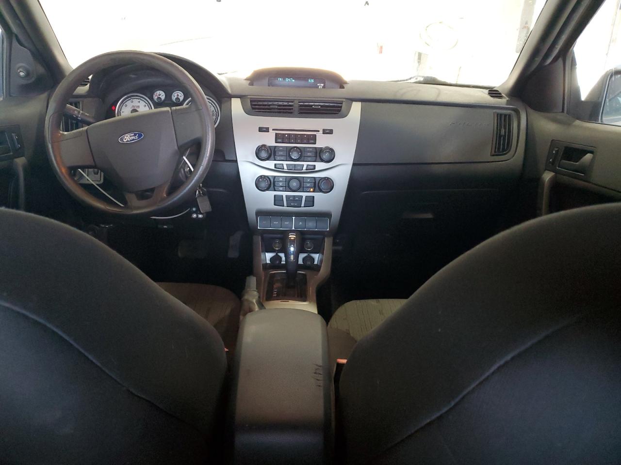 1FAHP3FN0AW230984 2010 Ford Focus Se