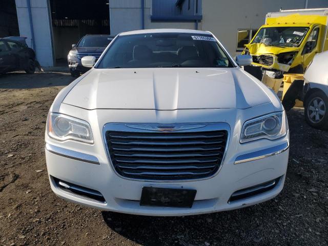  CHRYSLER 300 2012 Белый