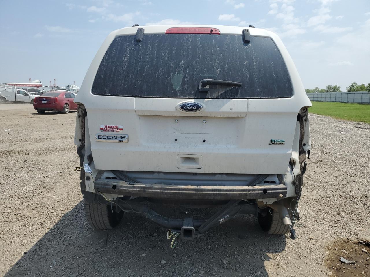 1FMCU0DG6AKA77675 2010 Ford Escape Xlt