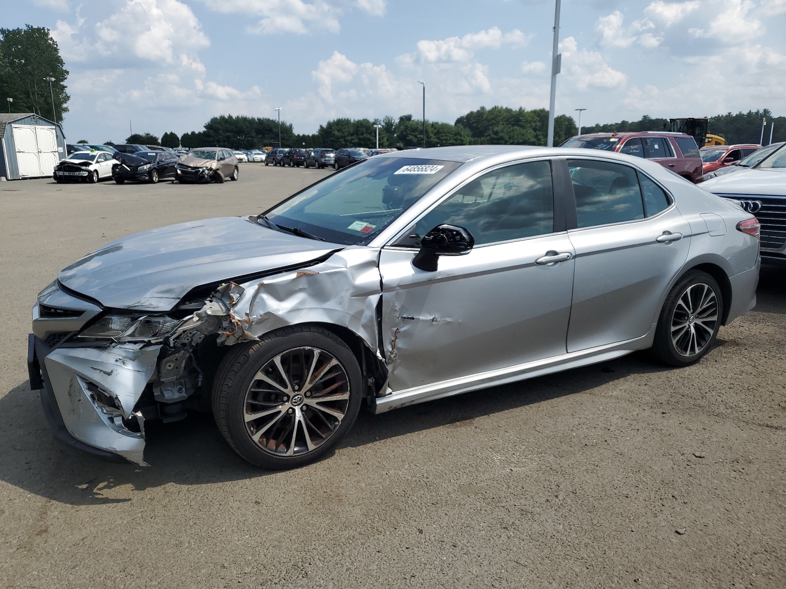 2018 Toyota Camry L vin: 4T1B11HK0JU656383