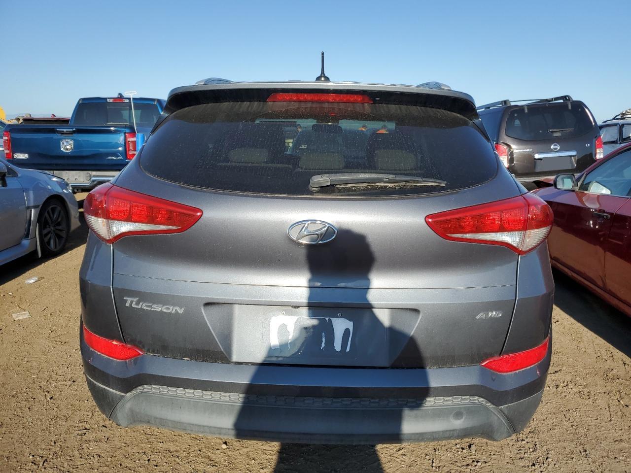 KM8J3CA44GU041647 2016 Hyundai Tucson Limited