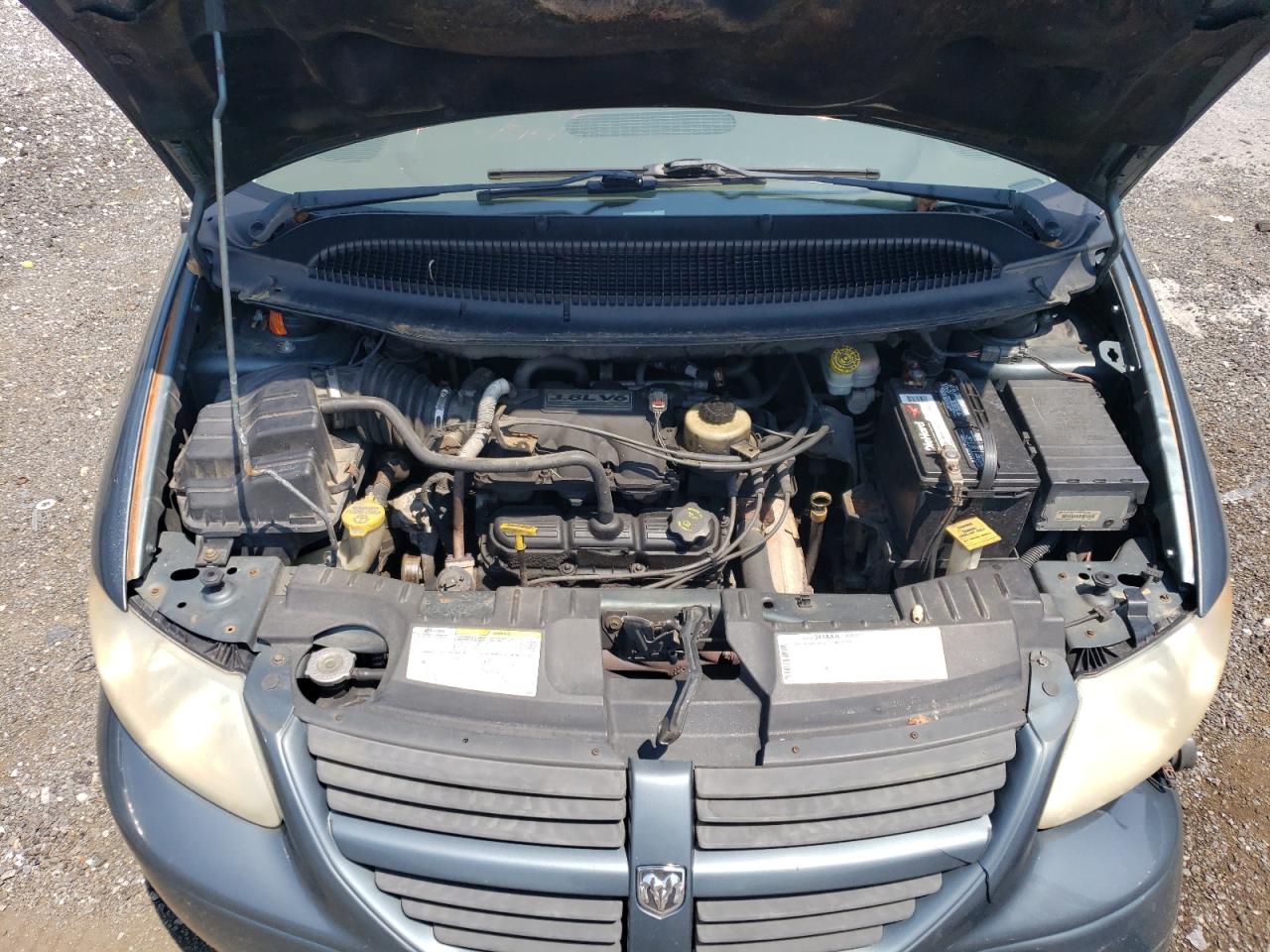 2005 Dodge Grand Caravan Sxt VIN: 2D8GP44L05R375018 Lot: 66087374