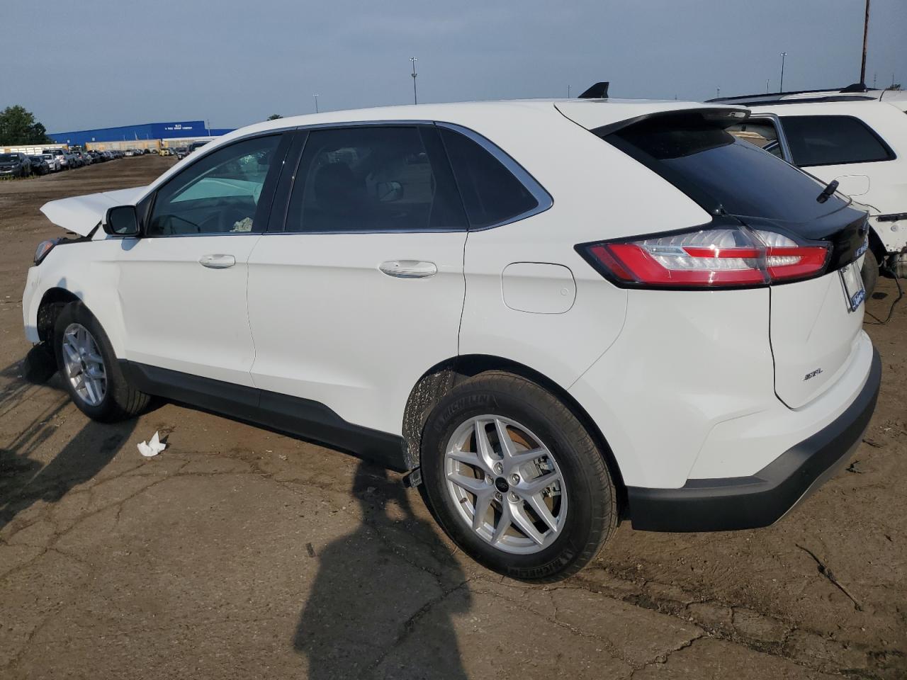 2FMPK4J98RBA59057 2024 FORD EDGE - Image 2