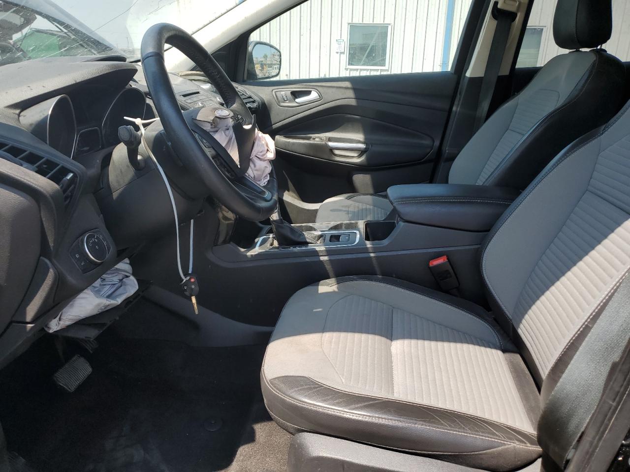 1FMCU0GD6JUA63717 2018 Ford Escape Se