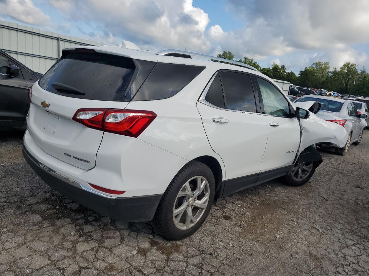 2019 Chevrolet Equinox - Image 3