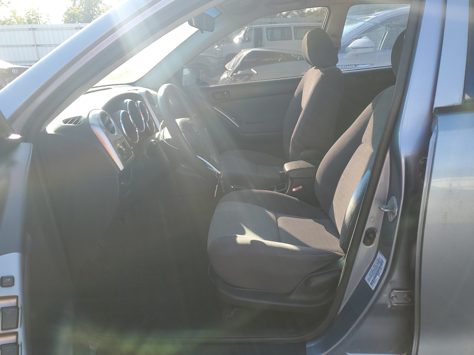 2T1KR32E23C039630 2003 Toyota Corolla Matrix Xr