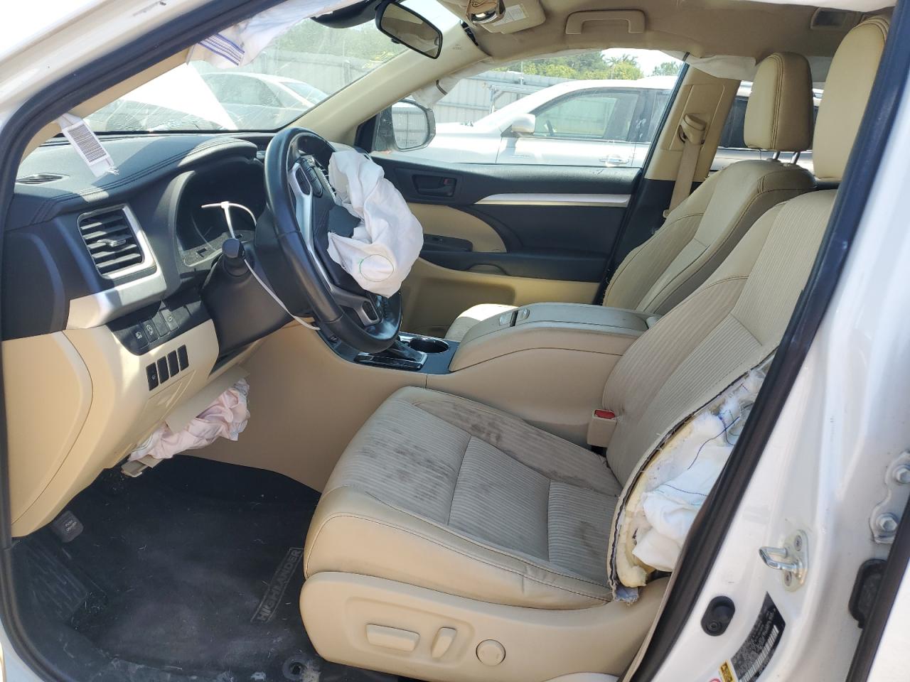 2019 Toyota Highlander - Image 7