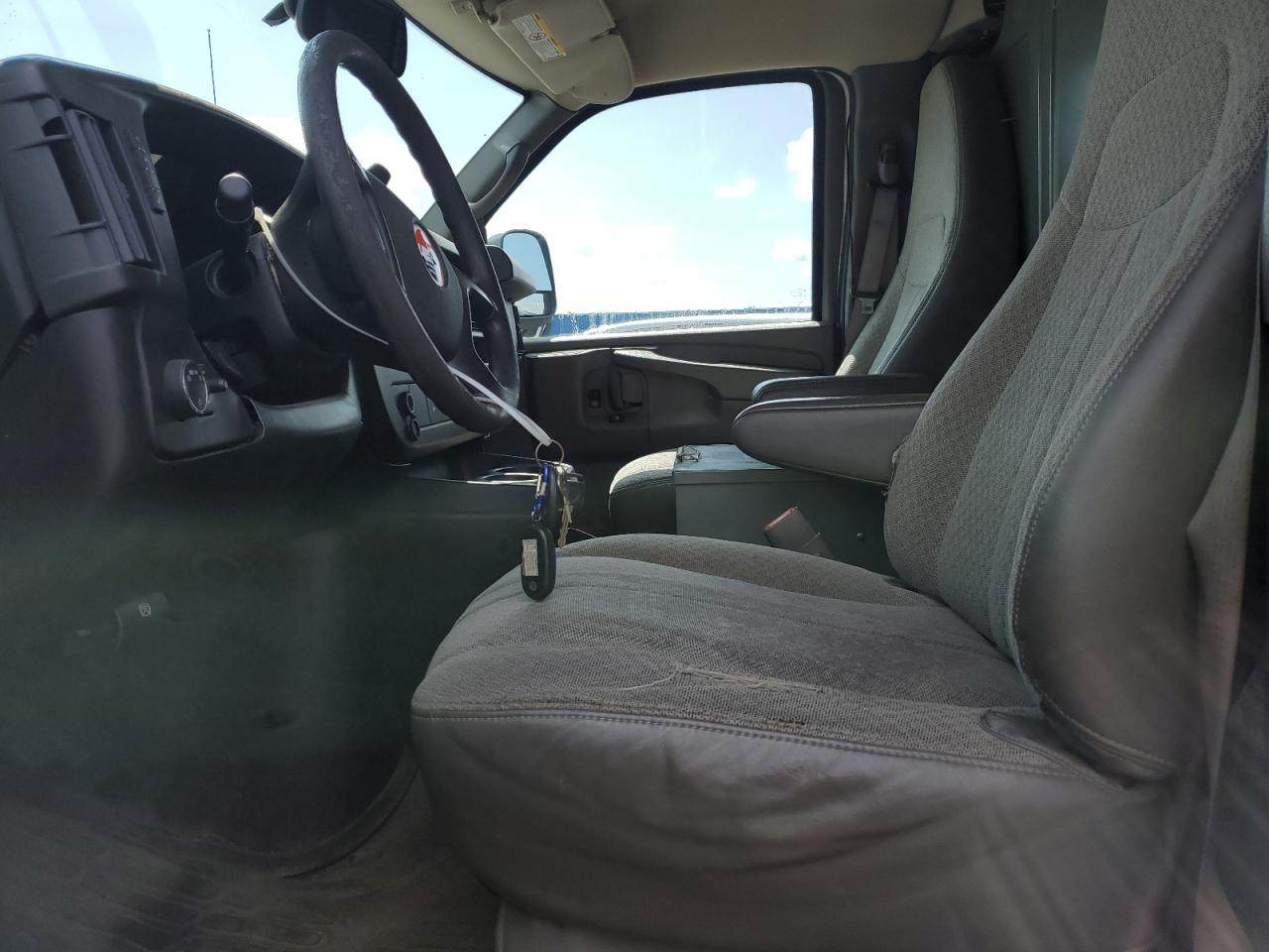 2010 Chevrolet Express G2500 VIN: 1GCZGFBAXA1151581 Lot: 68485654