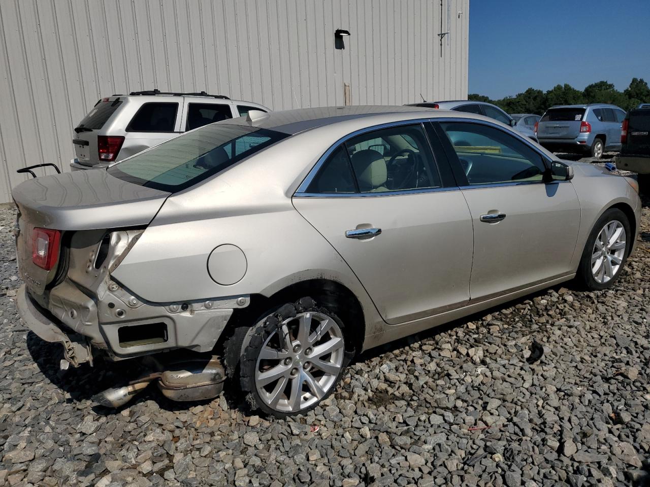2014 Chevrolet Malibu - Image 3