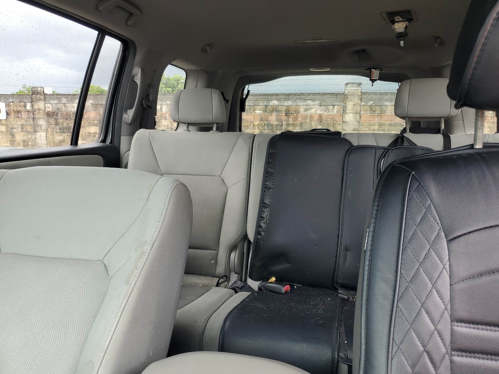 5FNYF3H2XBB035917 2011 Honda Pilot Lx