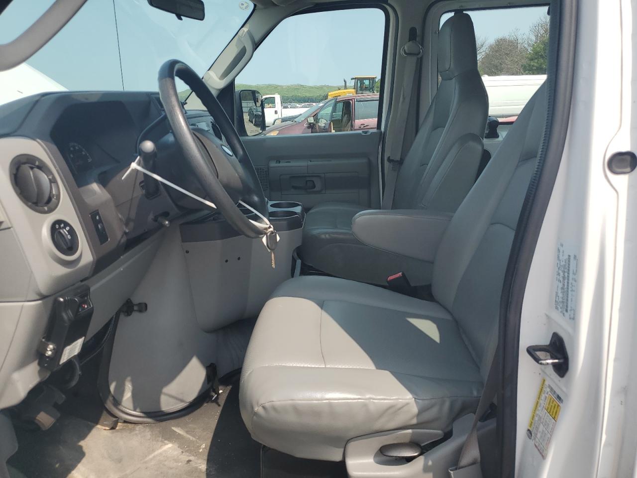 2010 Ford Econoline E350 Super Duty Wagon VIN: 1FBSS3BL5ADA53819 Lot: 67639204