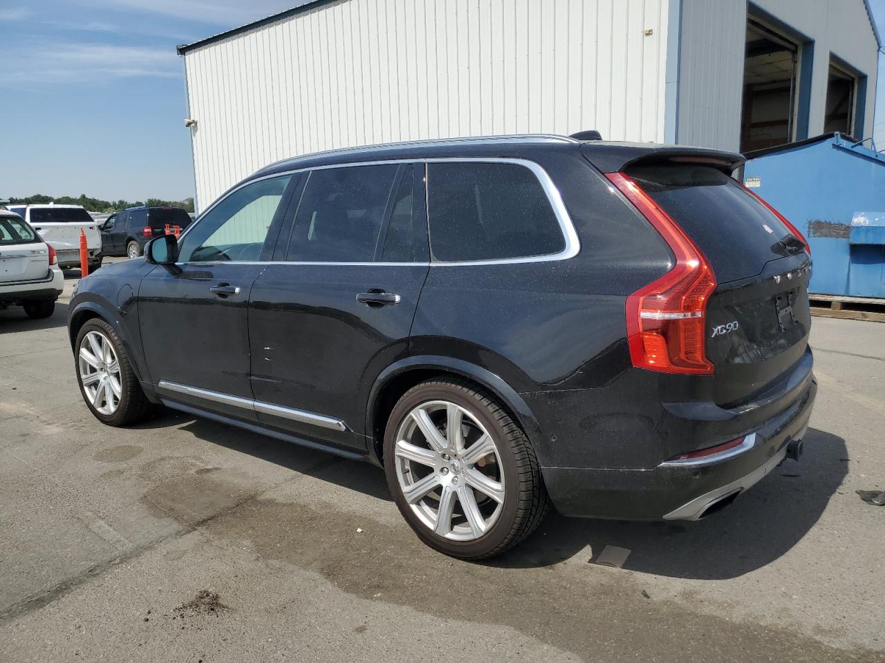 YV4BC0PLXG1069151 2016 VOLVO XC90 - Image 2