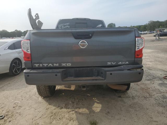  NISSAN TITAN 2017 Gray