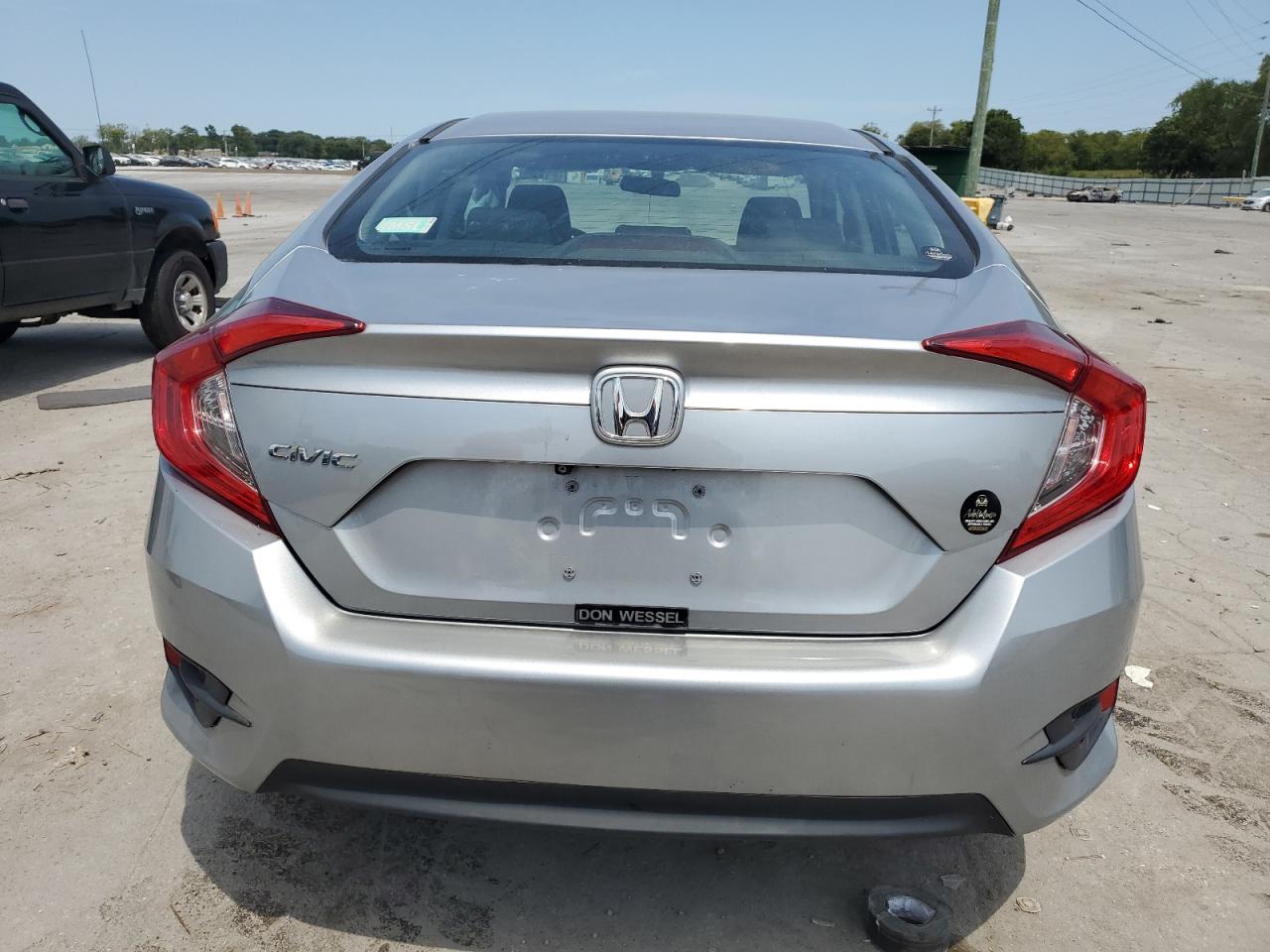 2018 Honda Civic Lx VIN: 2HGFC2F58JH530134 Lot: 67133764