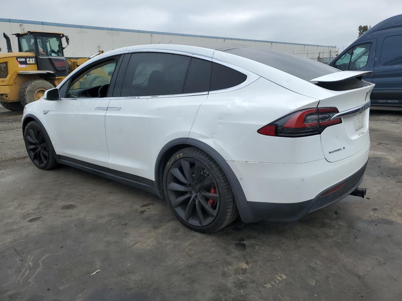 VIN 5YJXCAE47GFS00876 2016 TESLA MODEL X no.2