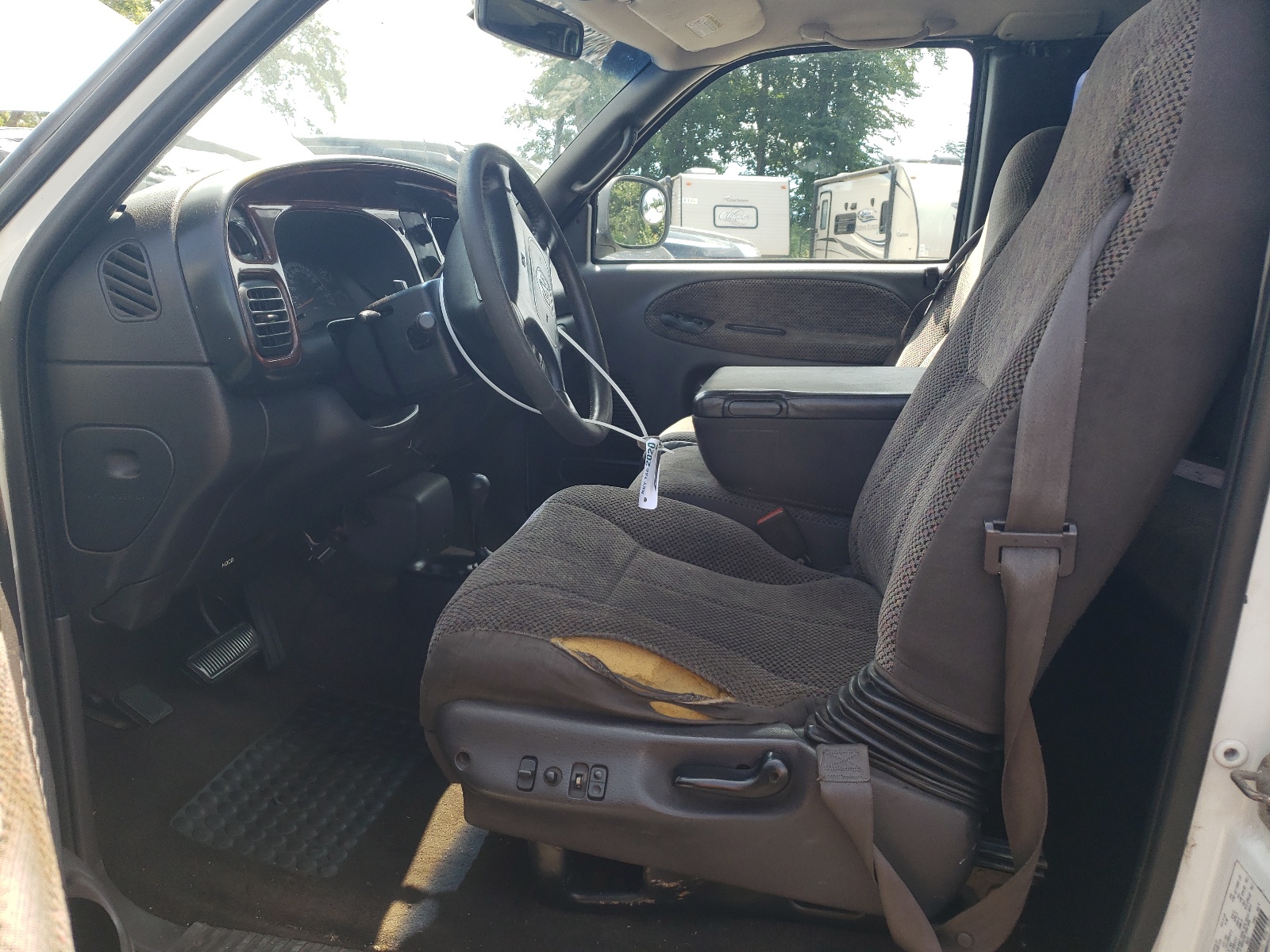 1B7MF3363XJ586392 1999 Dodge Ram 3500