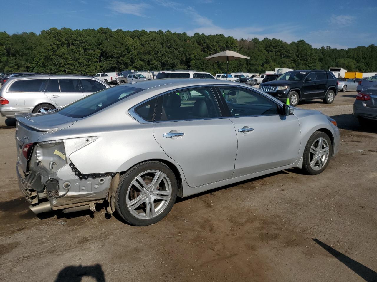 VIN 1N4BL3AP0HC131197 2017 NISSAN ALTIMA no.3