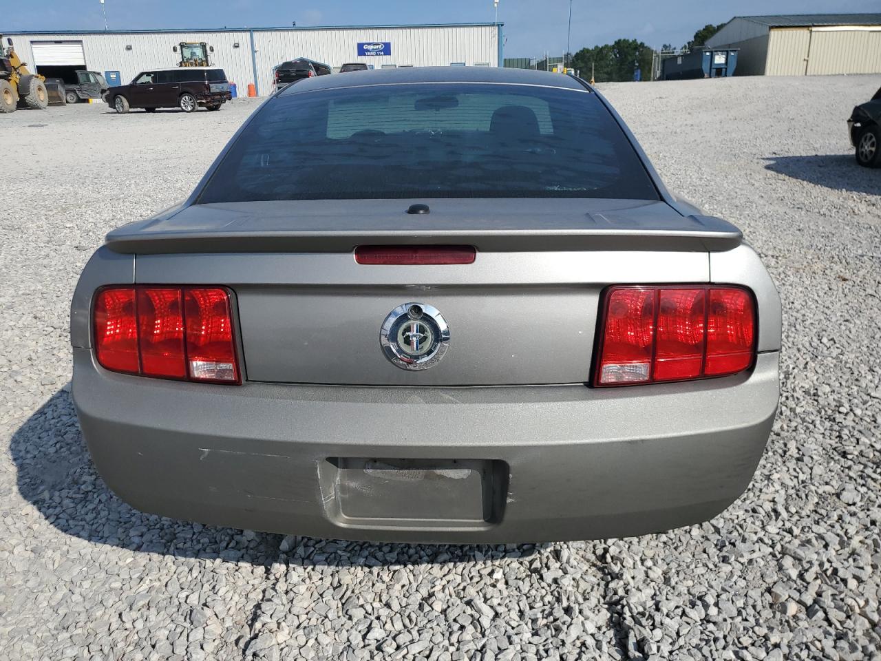 2008 Ford Mustang VIN: 1ZVHT80N585206382 Lot: 68093134