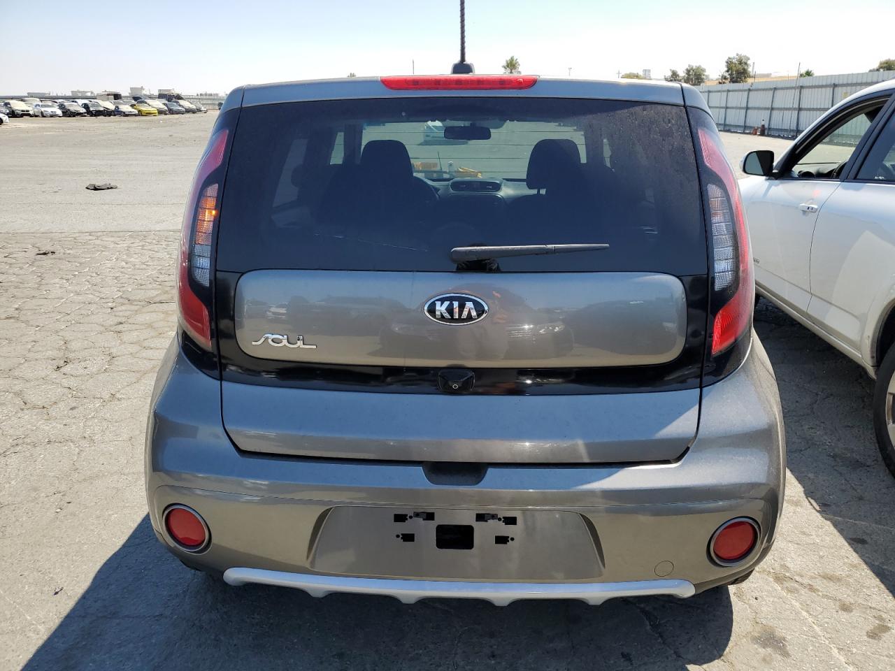 2018 Kia Soul + VIN: KNDJP3A52J7531009 Lot: 66546714