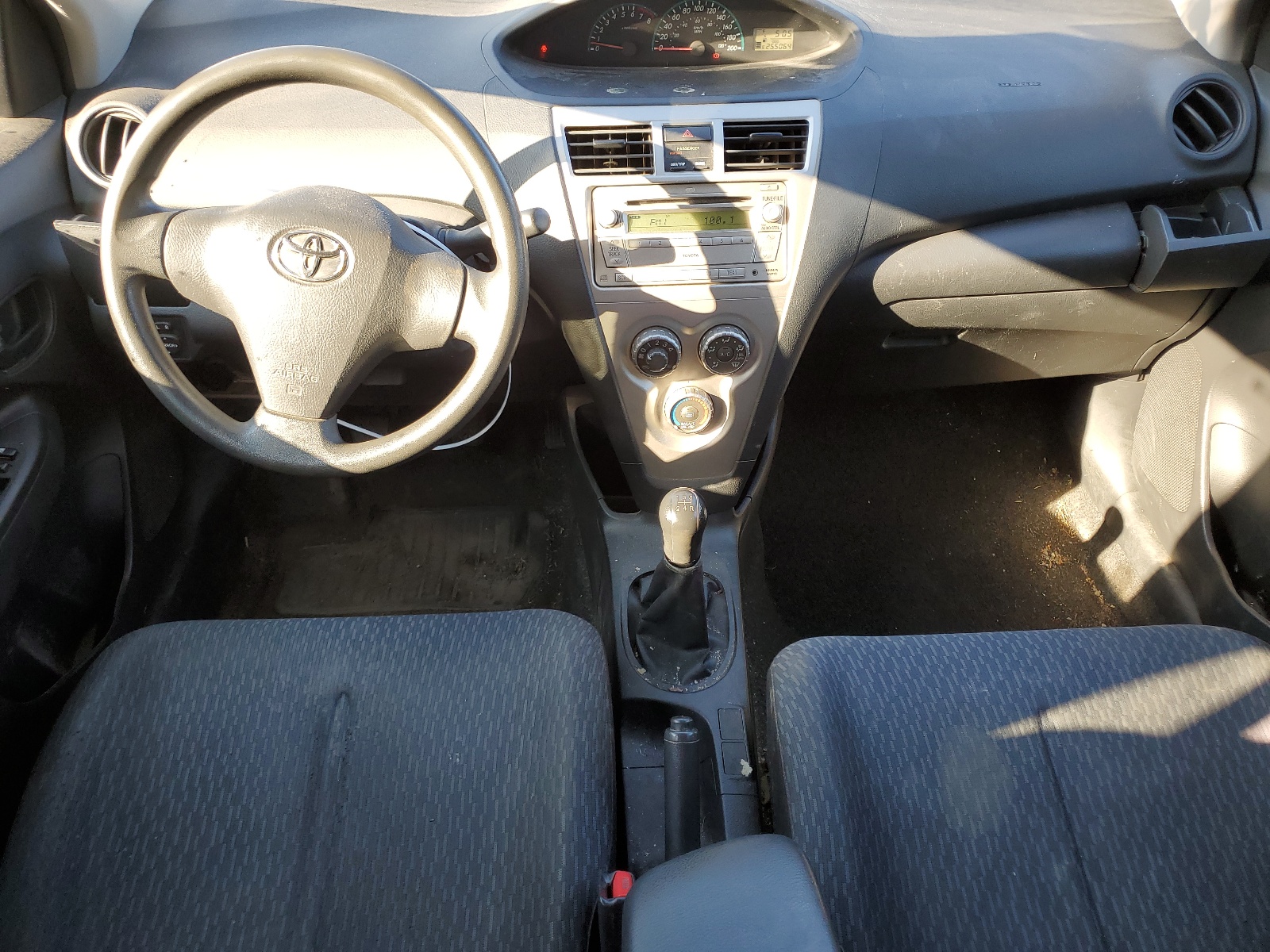 JTDBT4K31A1374997 2010 Toyota Yaris