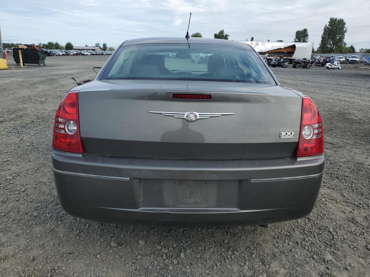 2008 Chrysler 300 Touring VIN: 2C3KA53G28H255871 Lot: 67787104