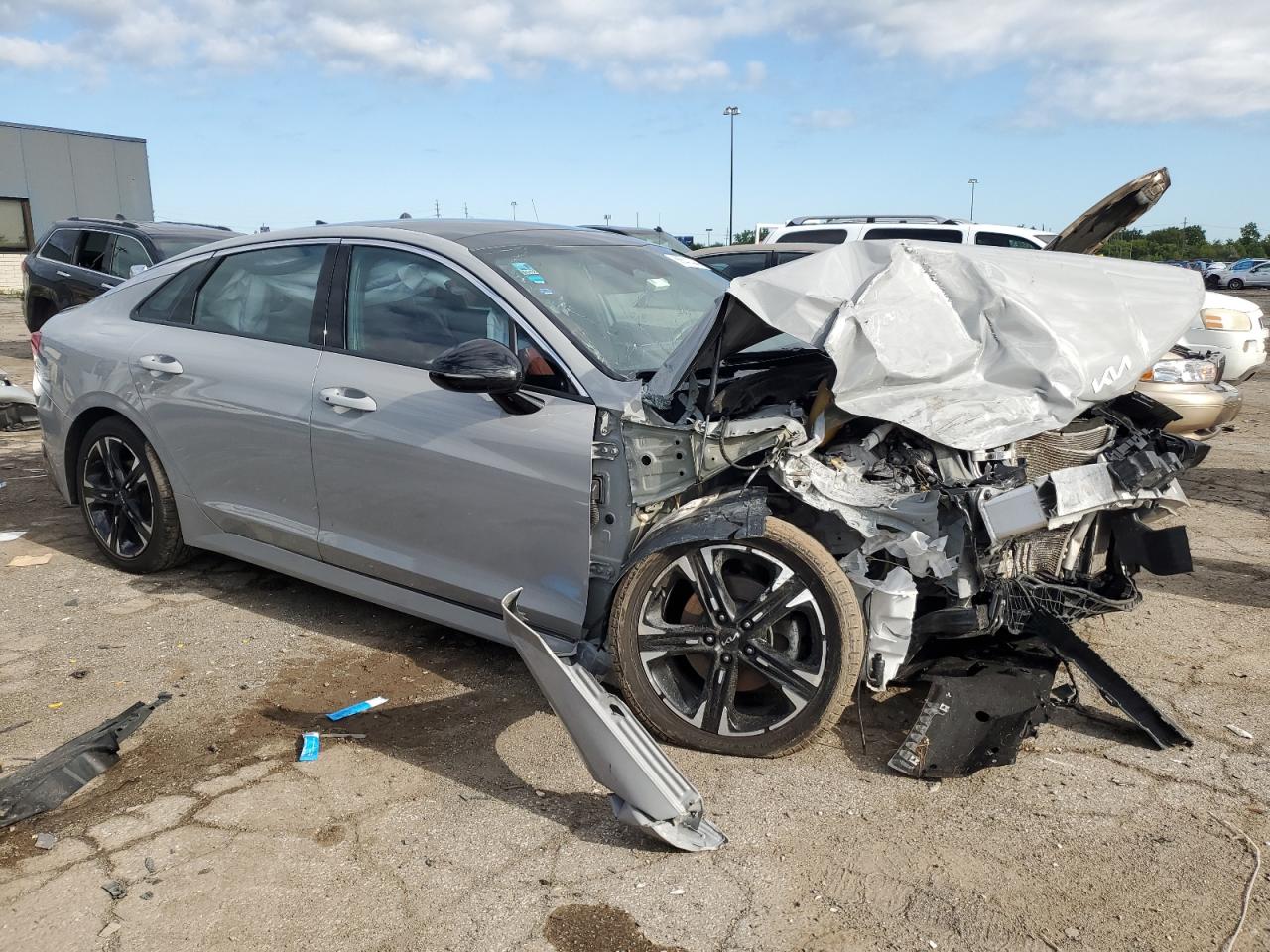 2022 Kia K5 - Image 4