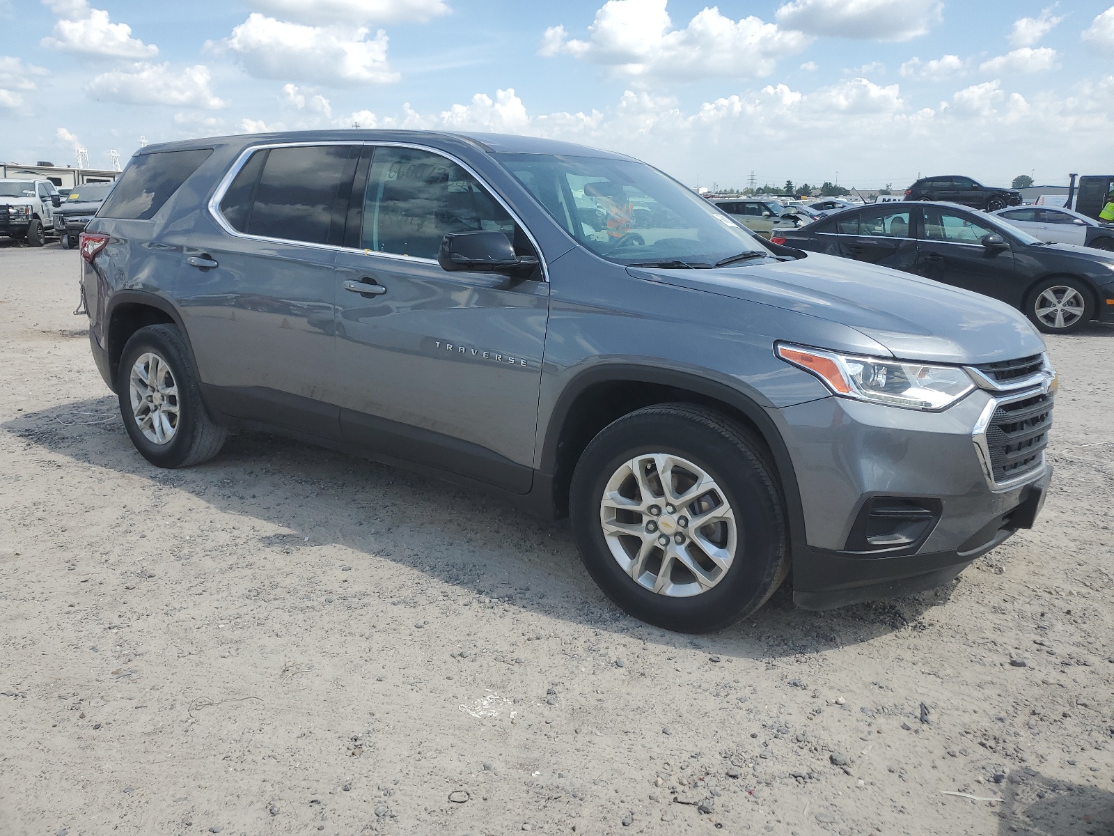 2020 Chevrolet Traverse Ls vin: 1GNERFKW5LJ256351