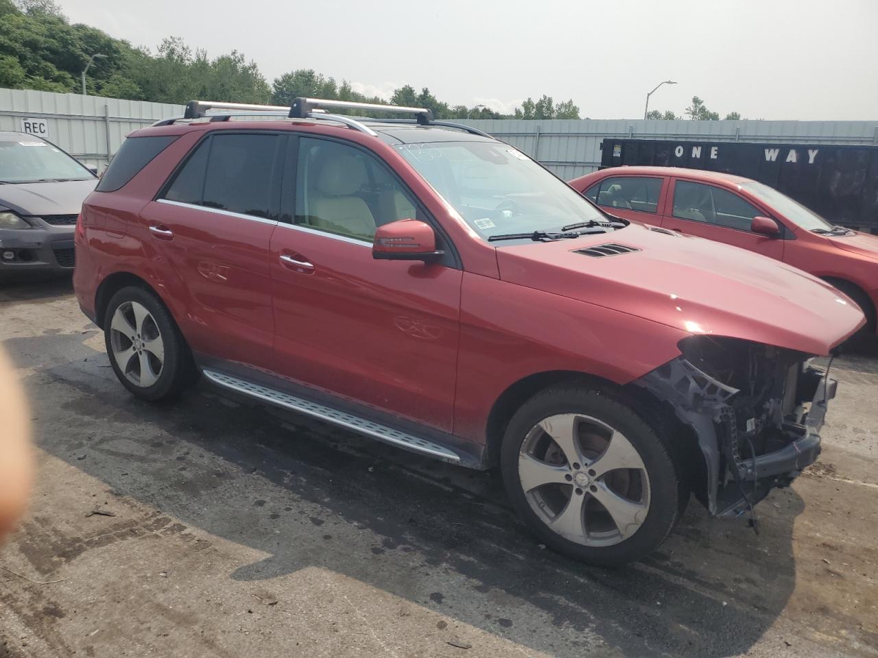 VIN 4JGDA5HB0GA772001 2016 MERCEDES-BENZ GLE-CLASS no.4