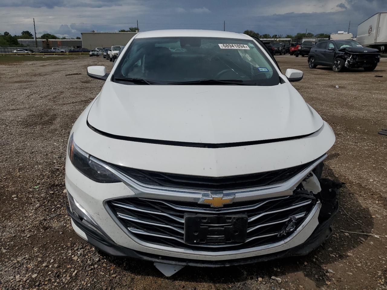 2023 Chevrolet Malibu - Image 5