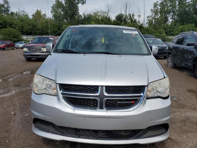 Минивэны DODGE CARAVAN 2012 Серебристый