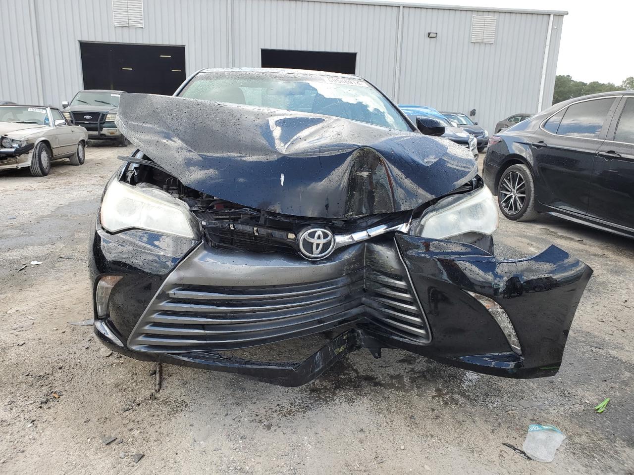 2017 Toyota Camry Le VIN: 4T1BF1FK6HU687653 Lot: 69568914